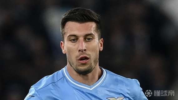 随后紧随其 随后紧随其