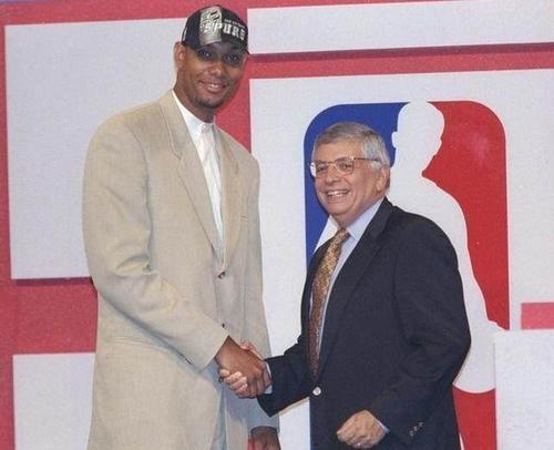 间令人难以 间令人难以